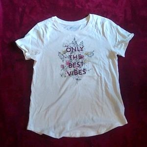 Printed "only the best vibes" t-shirt
